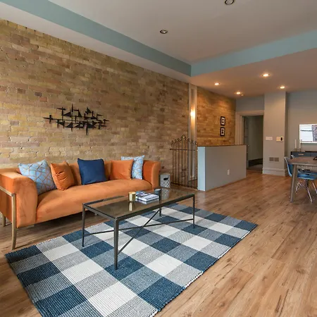 Charming 3Br In Queen Street East By Sonder